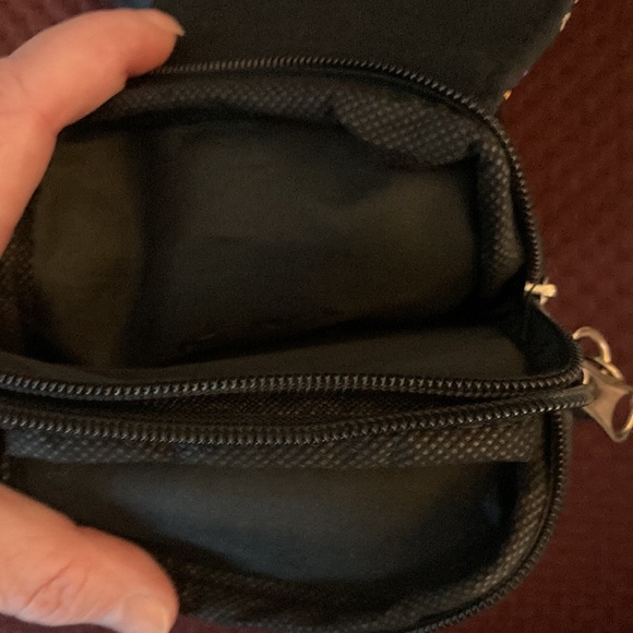 Intricate cross-body bag - Picture 4 of 5